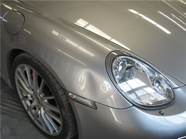 汽車免噴漆凹陷修復(fù)修復(fù)前