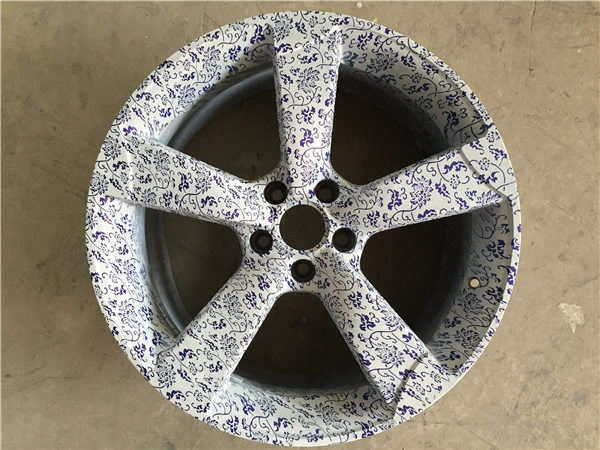 輪轂彩繪修復(fù)前