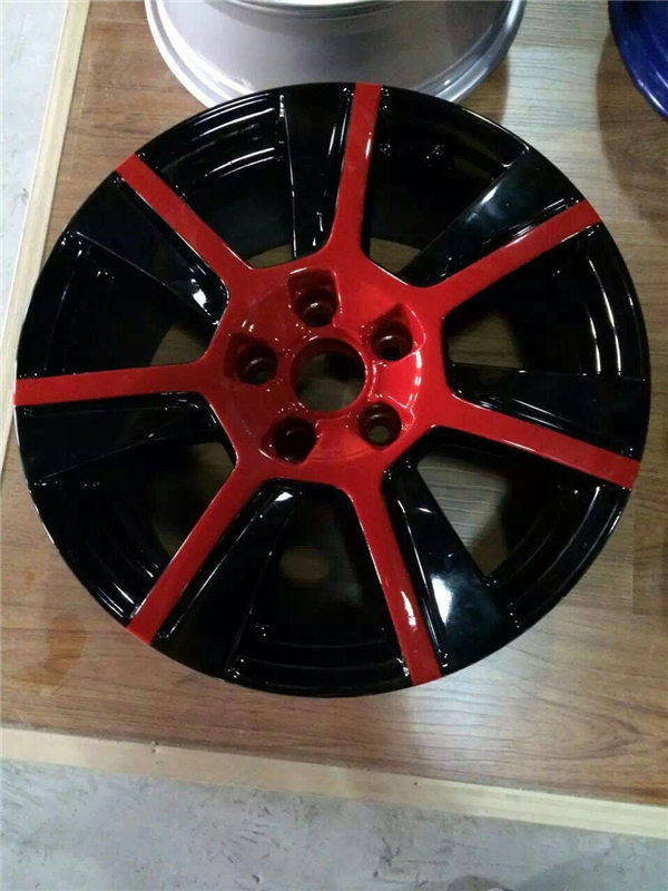 輪轂彩繪修復(fù)前